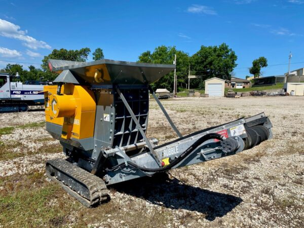 RUBBLECRUSHER RC150T SELF-CONTAINED 26"X14" JAW CRUSHER ON RUBBER TRACKS W/ 387HRS - Image 3